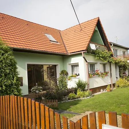 ホームステイ Na Sukromi Turčianske Teplice